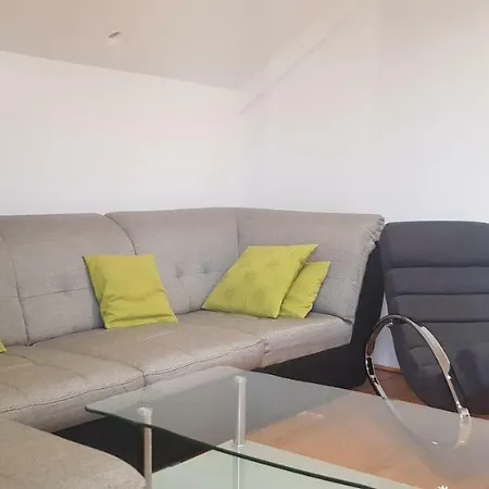 House Inside Ring Vila